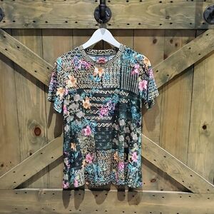 Johnny Was Floral Geometric Pattern T-Shirt Medium Maximalism Colorful Multi